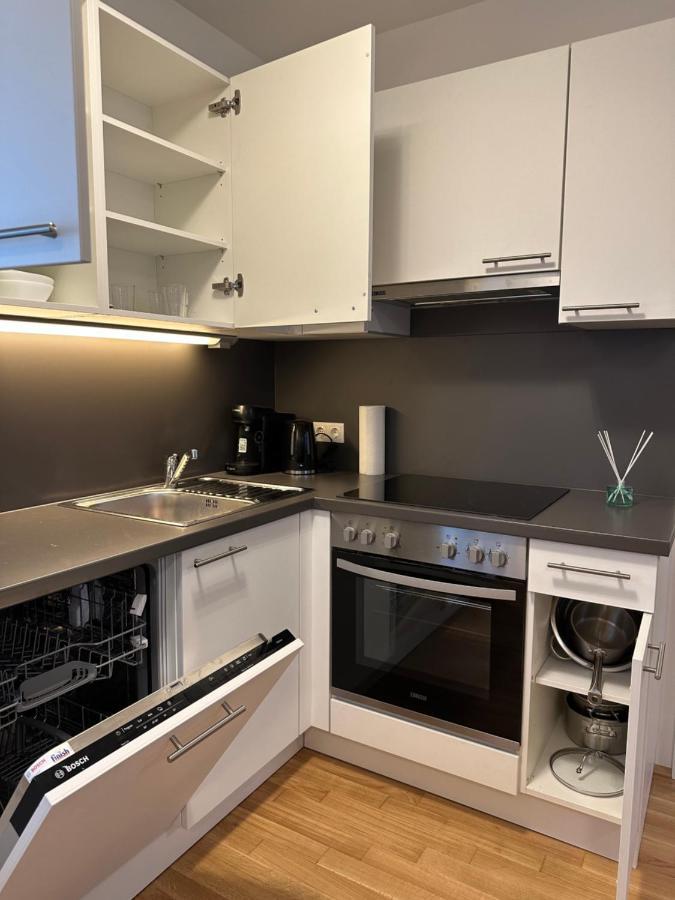 Amazing City Center Apartment Виена Екстериор снимка